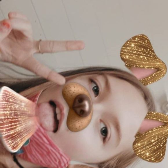 shania_mahone